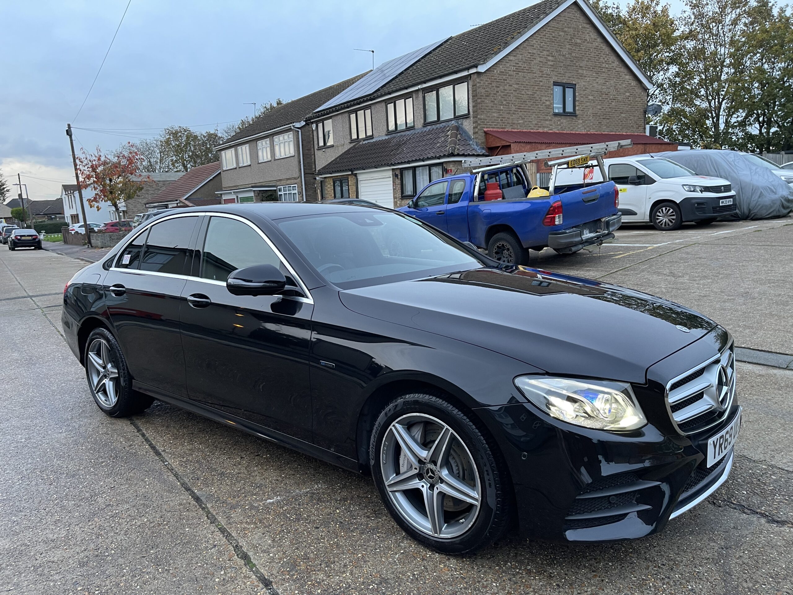 MERCEDES BENZ E300DE