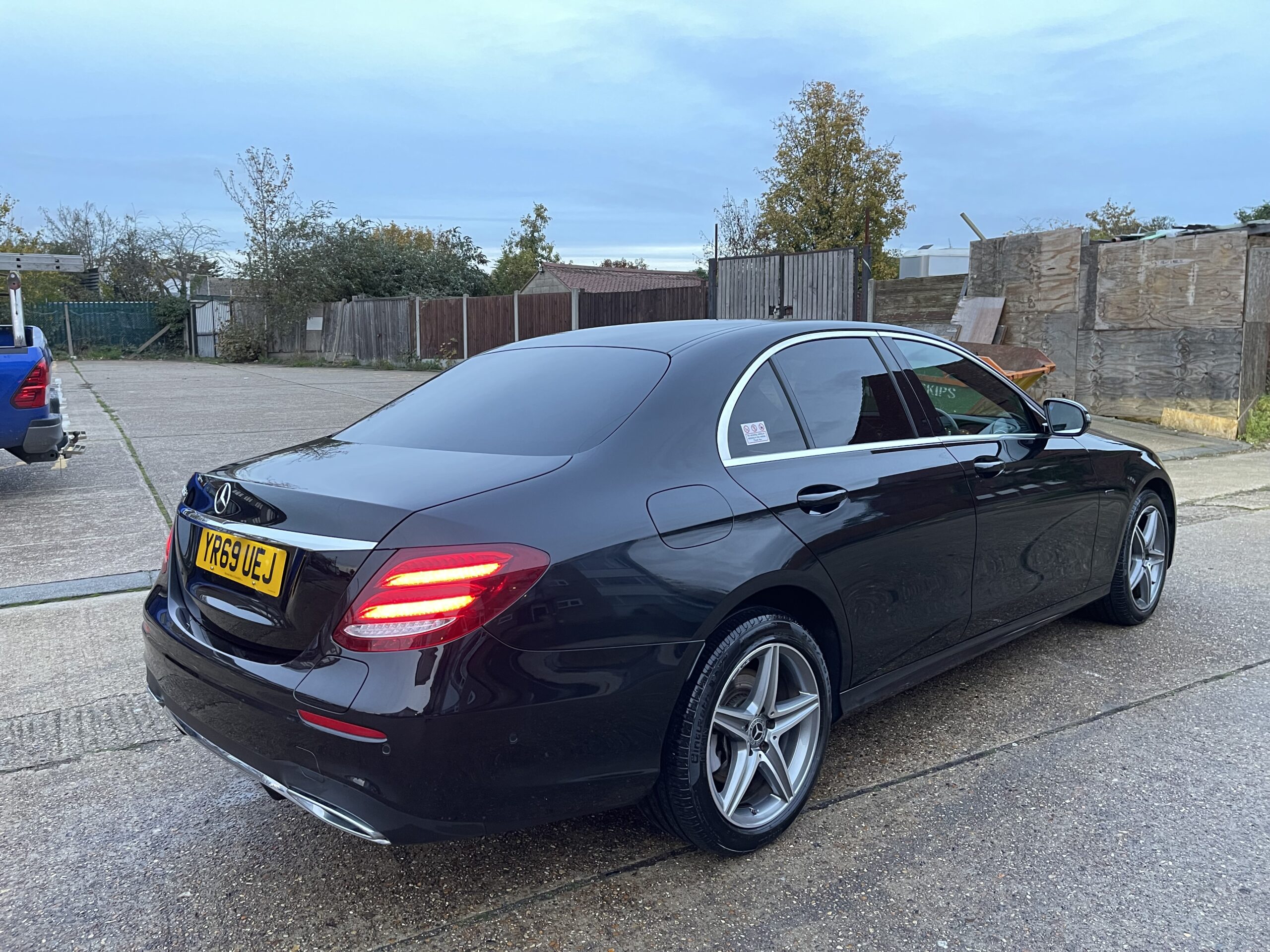 MERCEDES BENZ E300DE