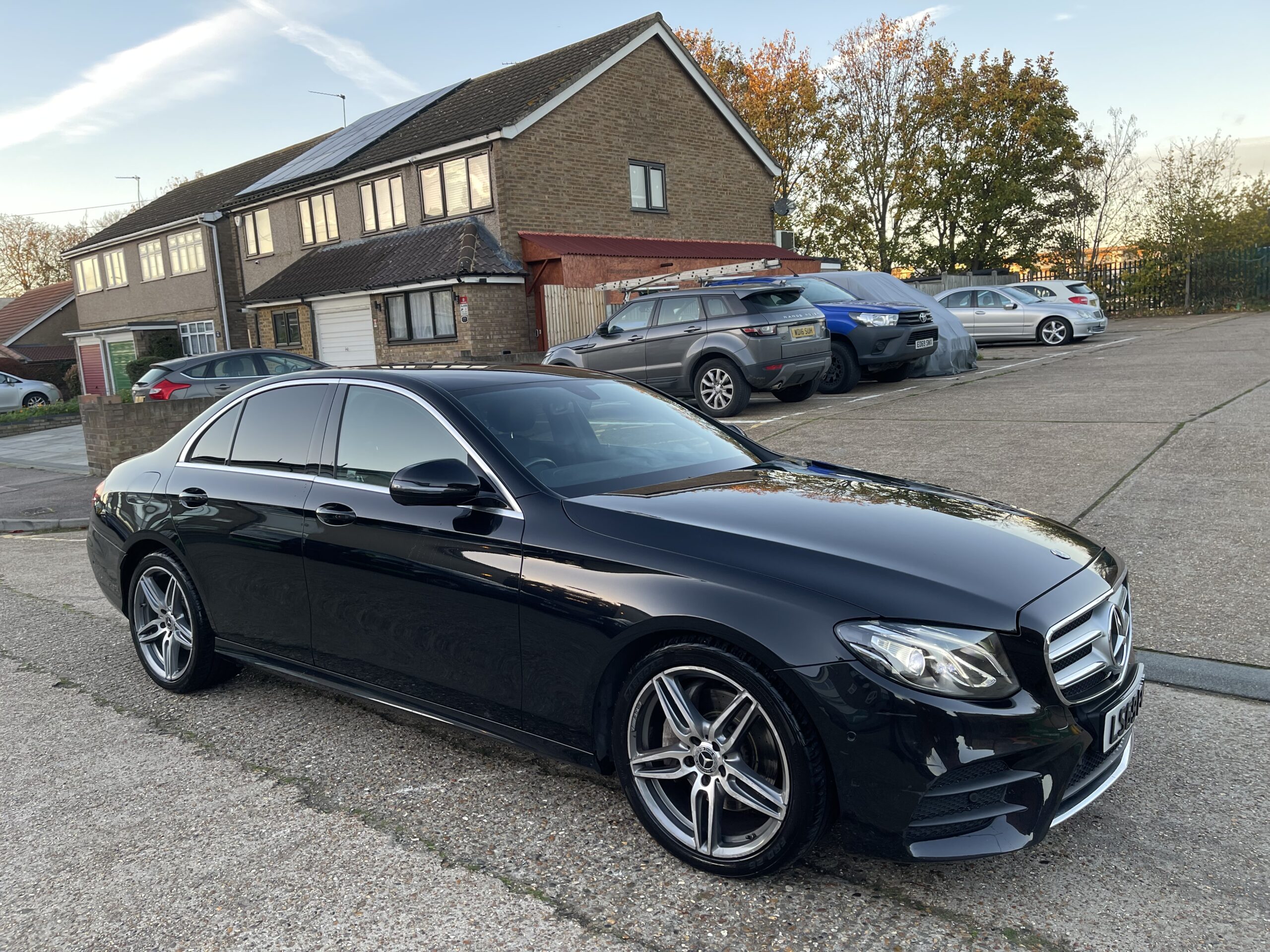 MERCEDES BENZ E220D